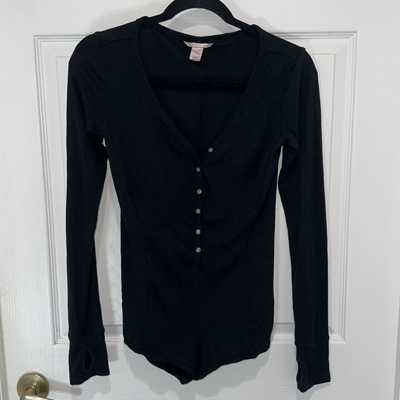 VS pajama romper - Picture 2 of 8